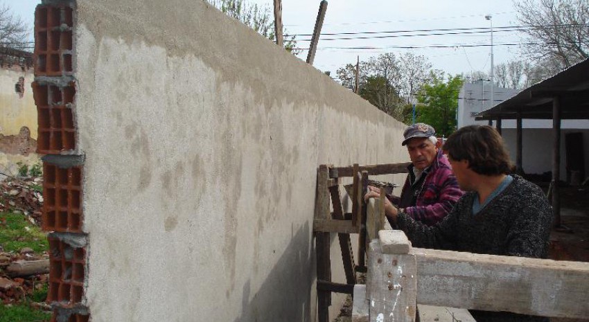 Construcción estacionamiento (1).
